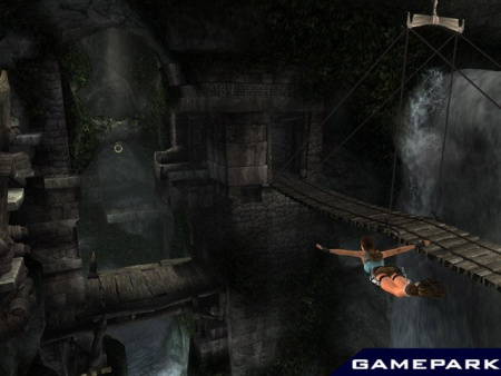 Lara Croft Tomb Raider: Anniversary (PS2)