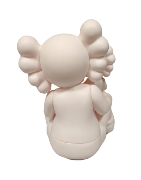 KAWS Holiday Mountain Changbai Вінілова фігурка Білосніжна (22см) KAWS Holiday Mountain Changbai Вінілова фігурка Білосніжна (22см)