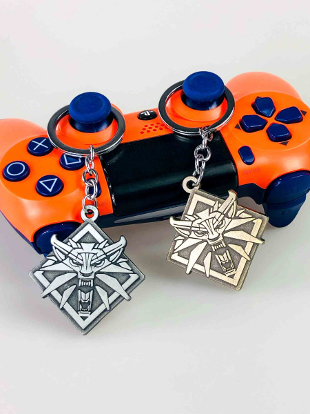 Брелок Медальйон Школи Вовка (The Witcher) — металевий