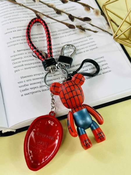 Брелок Человек паук Bearbrick Спайдермен (Красный) Тройной