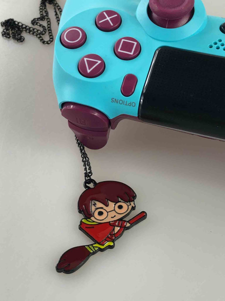 Кулон Harry Potter на мітлі