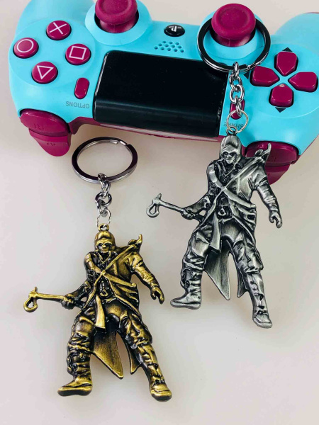 Металевий брелок «Пірат-Асасин» (золото / срібло)