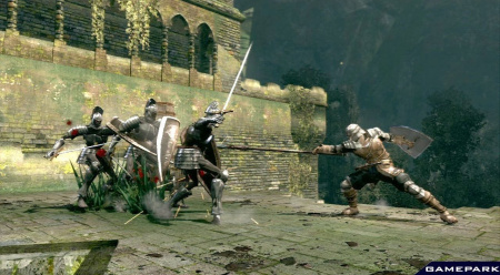 Dark Souls      (Xbox 360)