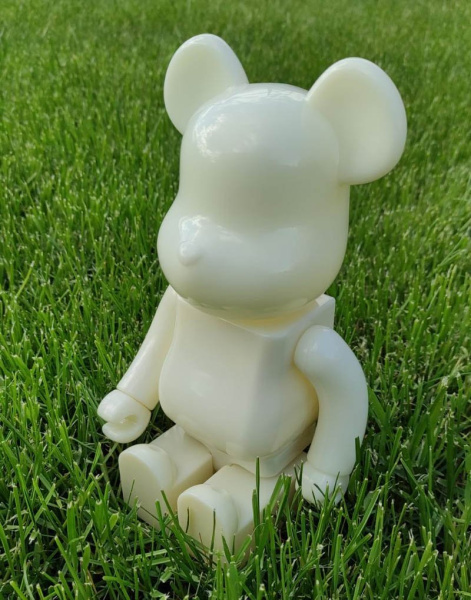 Bearbrick Белый Жемчужный 400% (28см)