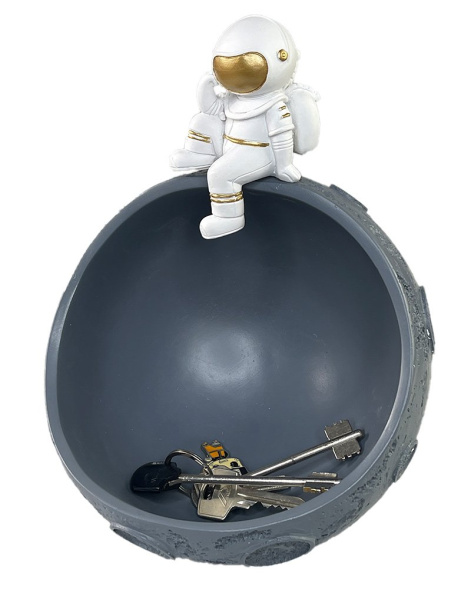 Фигурка-органайзер космонавт на планете серая 27х20 см